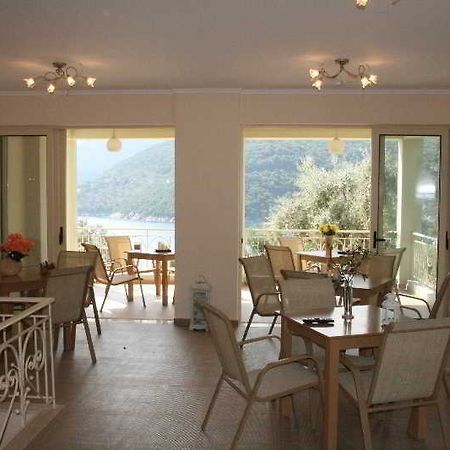 Rouda Bay Hotel Микрос Гиалос Екстериор снимка